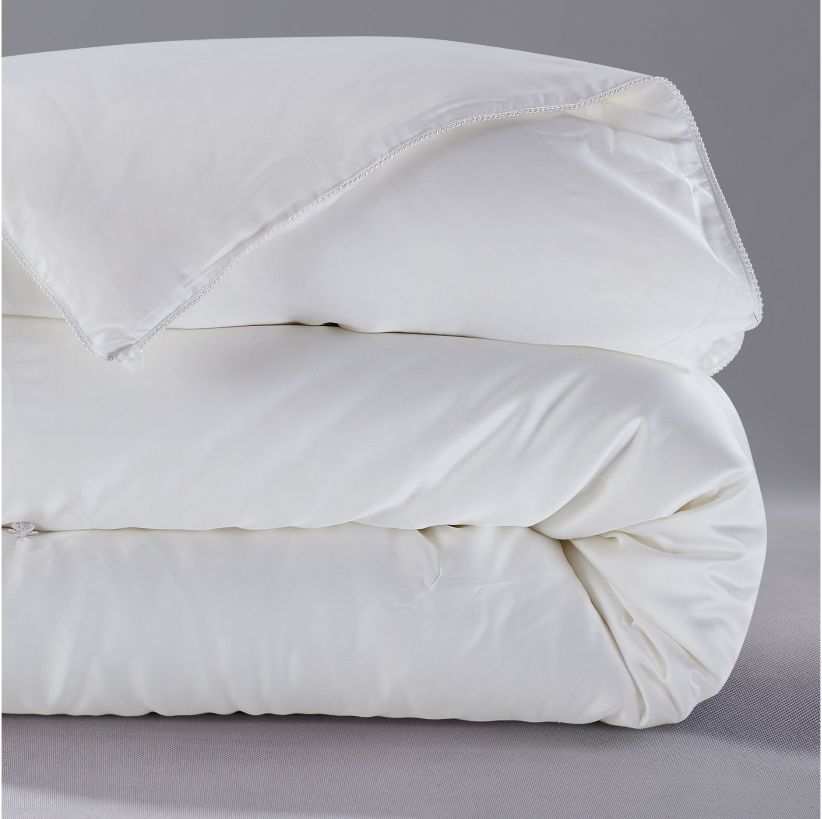 OCOCHI Mulberry Silk Duvet Insert - Thumbnail 5