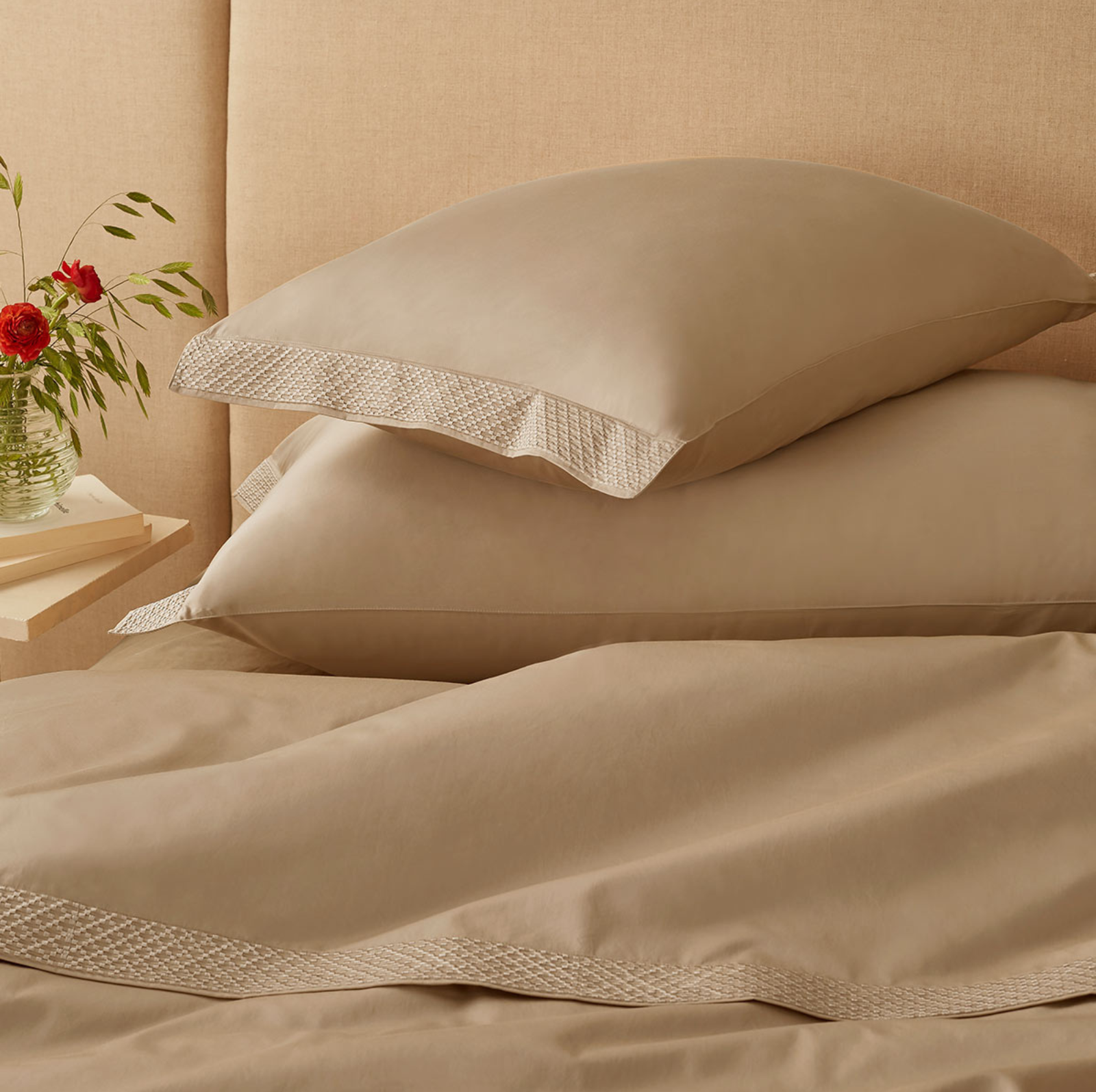 Colorado King (Bed Size 76"x92") Fine Linens Lattice Cotton Sateen Sheet Set
