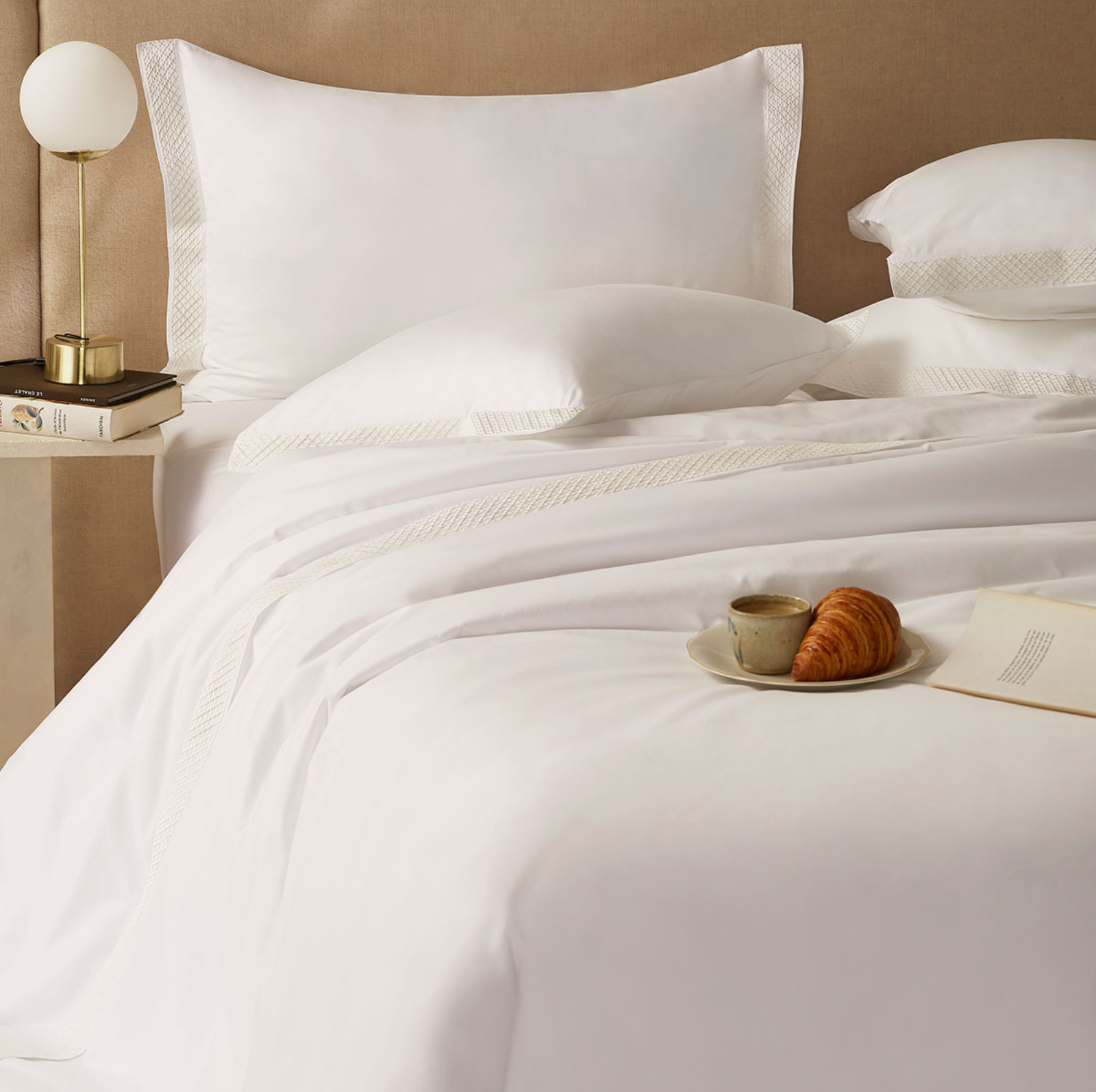 Colorado King (Bed Size 76"x92") Fine Linens Lattice Cotton Sateen Sheet Set