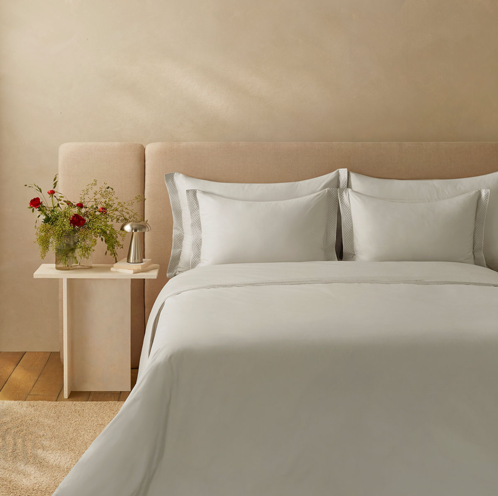 Colorado King (Bed Size 76"x92") Fine Linens Lattice Cotton Sateen Sheet Set